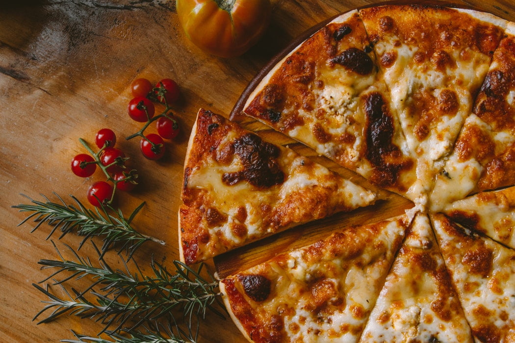Thin Crust Pizza
